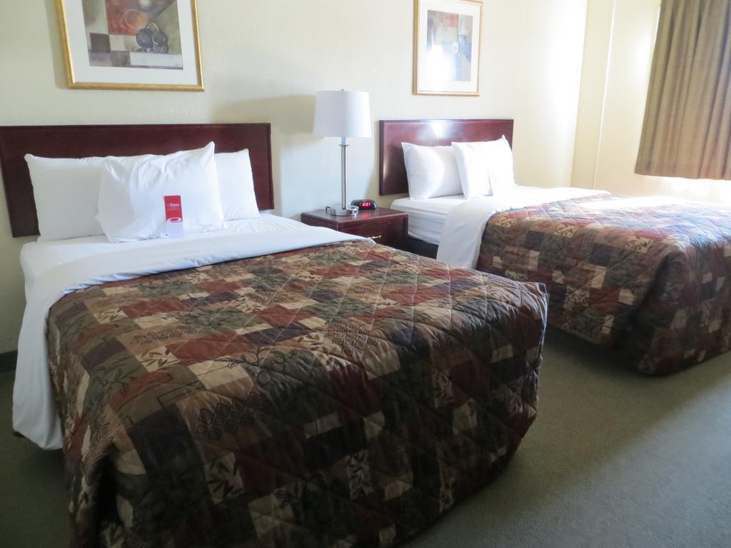 HOTEL HOWARD JOHNSON BY WYNDHAM THUNDER BAY 2* (Canada) - from C